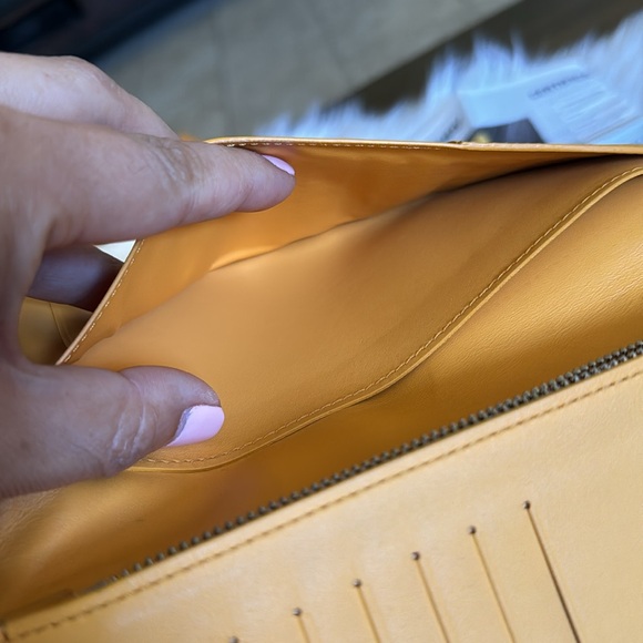 Louis Vuitton Brazza Wallet yellow long wallet saffron aerogramme - Picture 12 of 17